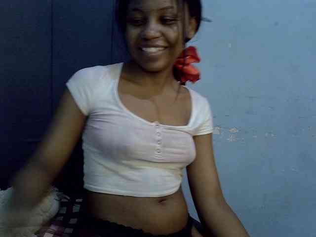 GoldenGoddess1 webcam