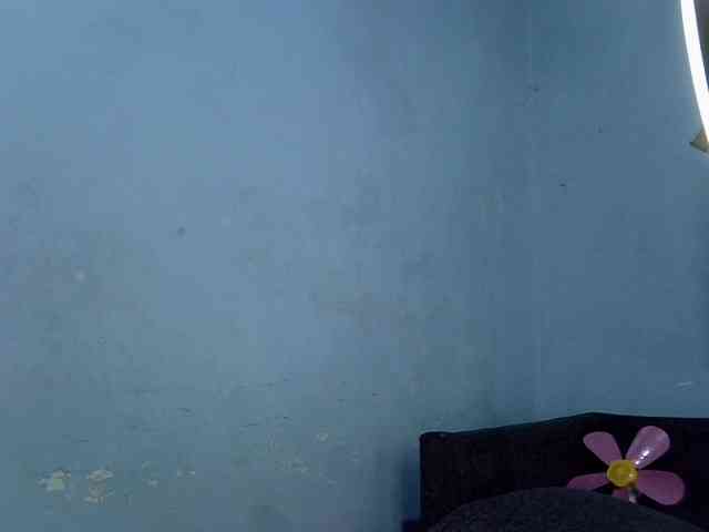 GoldenGoddess1 webcam