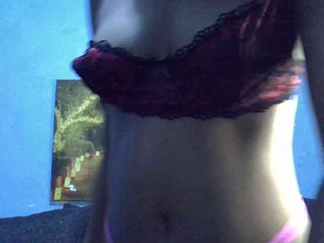 GoldenGoddess1 webcam