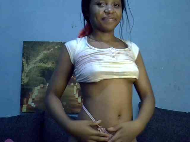 GoldenGoddess1 webcam