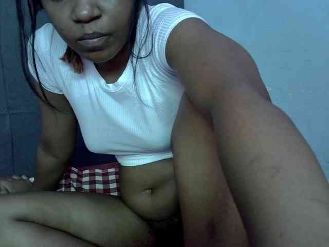 GoldenGoddess1 webcam