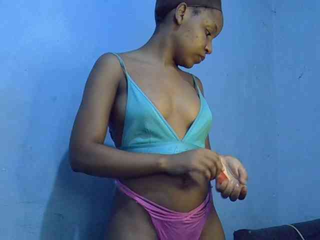 GoldenGoddess1 GoldenGoddess1