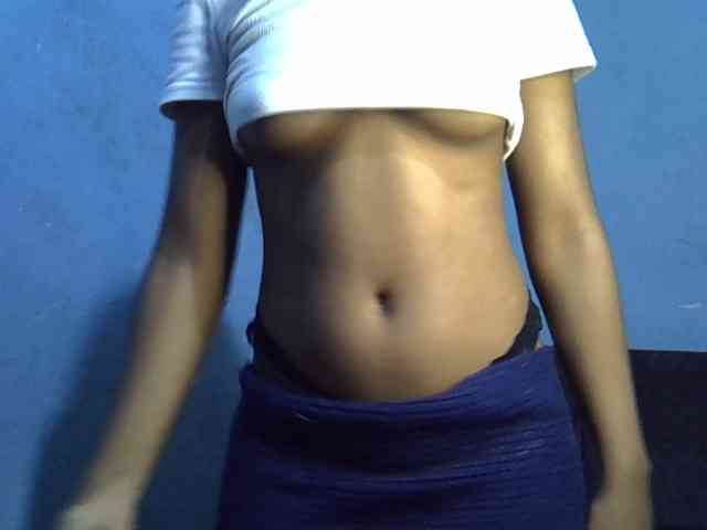 GoldenGoddess1 webcam