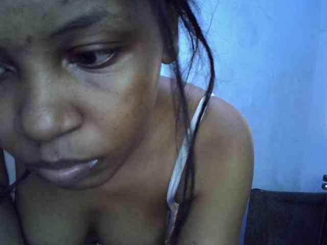 GoldenGoddess1 webcam