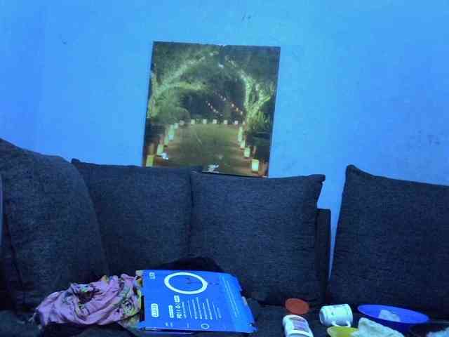 GoldenGoddess1 webcam