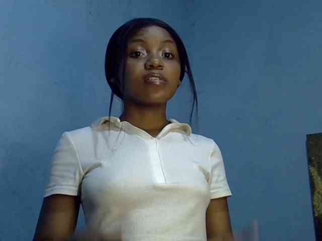 GoldenGoddess1 webcam