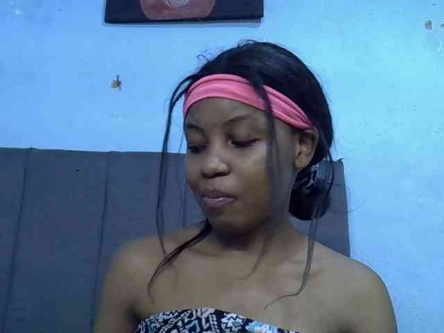 GoldenGoddess1 webcam