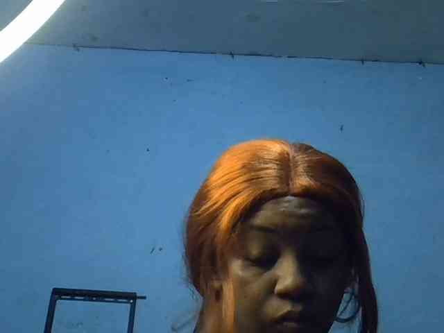 GoldenGoddess1 webcam