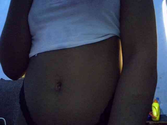 GoldenGoddess1 webcam