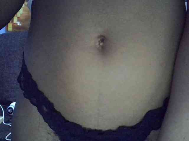 GoldenGoddess1 webcam