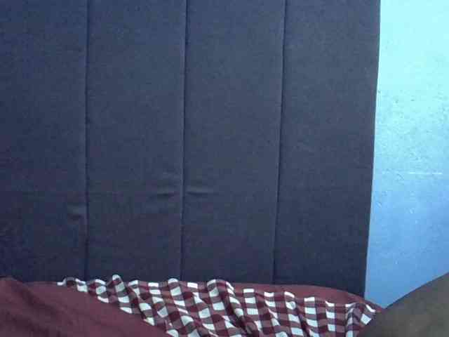 GoldenGoddess1 webcam