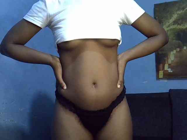 GoldenGoddess1 webcam