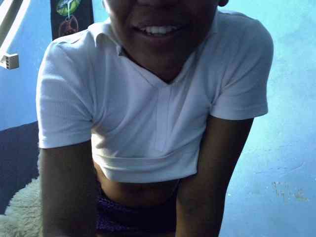 GoldenGoddess1 webcam