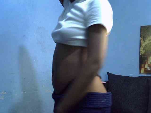 GoldenGoddess1 webcam