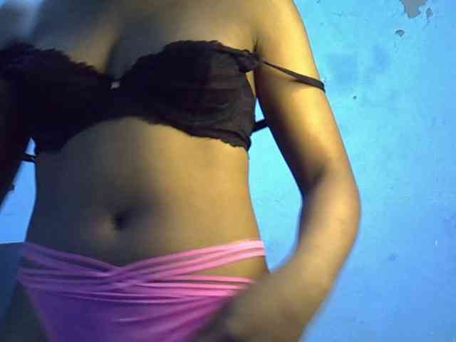 GoldenGoddess1 webcam