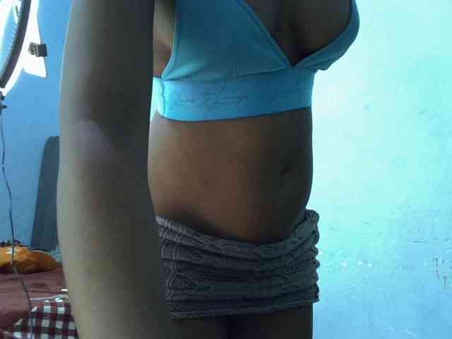 GoldenGoddess1 webcam