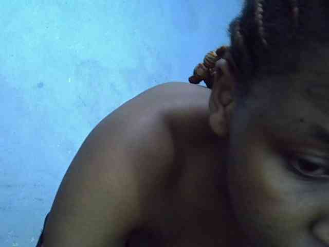 GoldenGoddess1 webcam