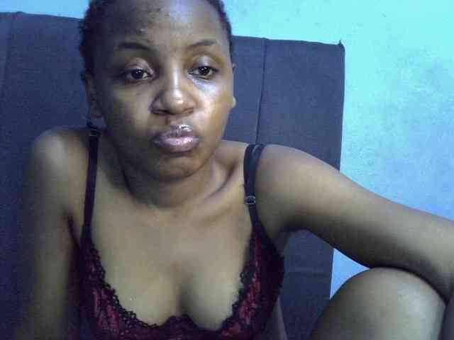 GoldenGoddess1 webcam