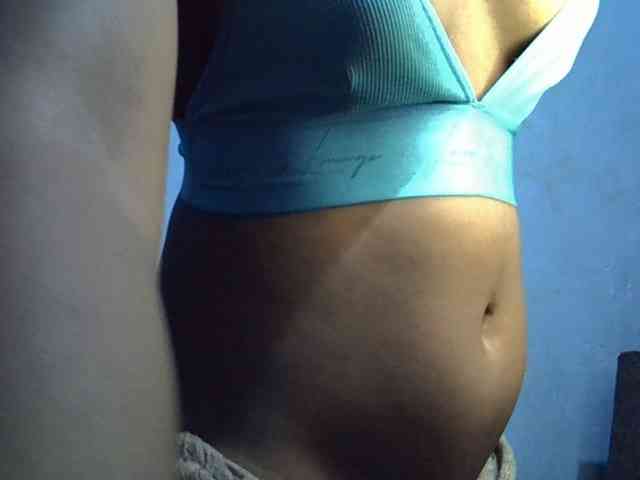 GoldenGoddess1 webcam