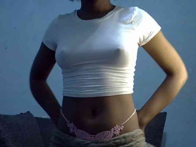 GoldenGoddess1 webcam