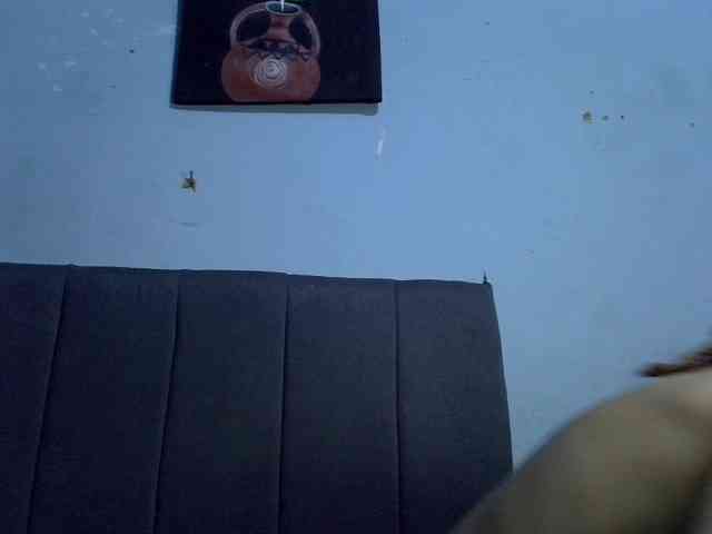 GoldenGoddess1 webcam