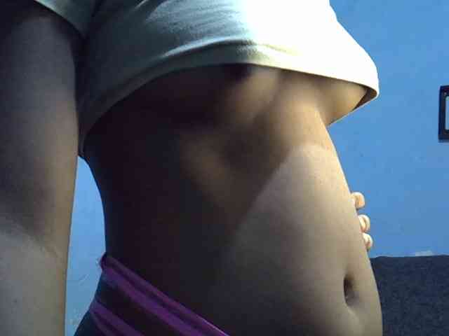 GoldenGoddess1 webcam