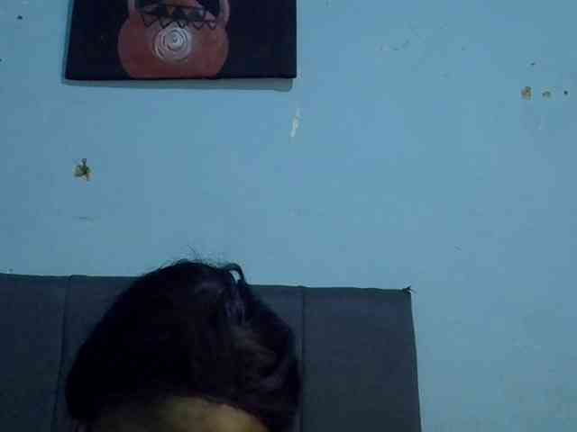 GoldenGoddess1 webcam