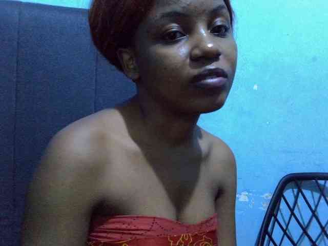 GoldenGoddess1 webcam