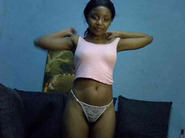 GoldenGoddess1 webcam