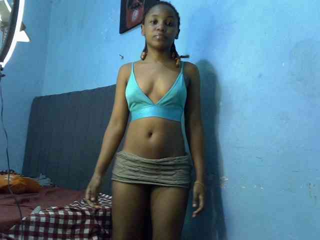 GoldenGoddess1 webcam