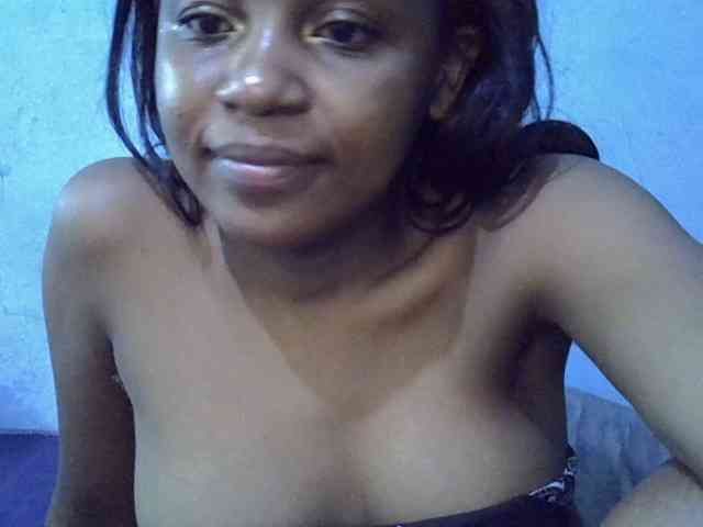 GoldenGoddess1 webcam