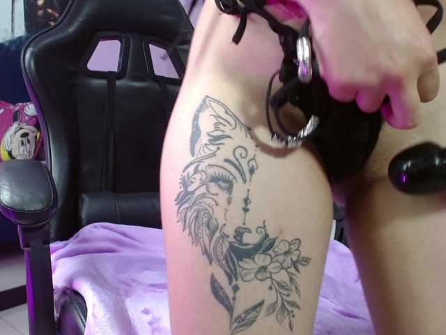 Exotic-wish live cam on BongaCams