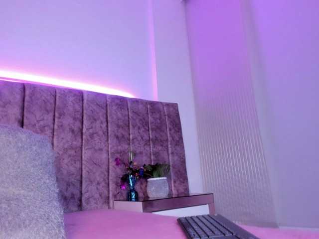 Amber-fox live cam on BongaCams