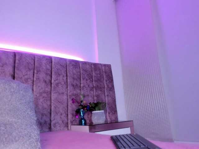 Amber-fox live cam on BongaCams