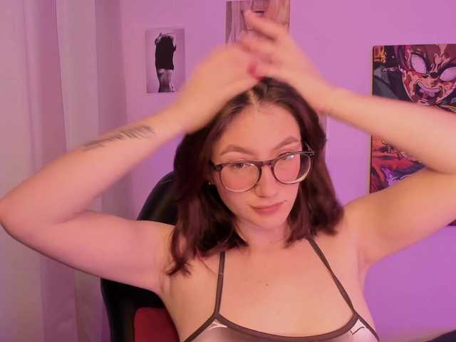 haannathompsoon live cam on BongaCams