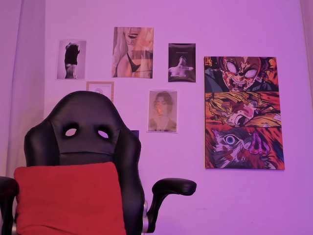 haannathompsoon live cam on BongaCams