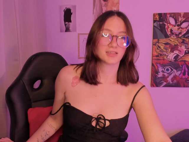 haannathompsoon live cam on BongaCams