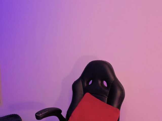 haannathompsoon live cam on BongaCams