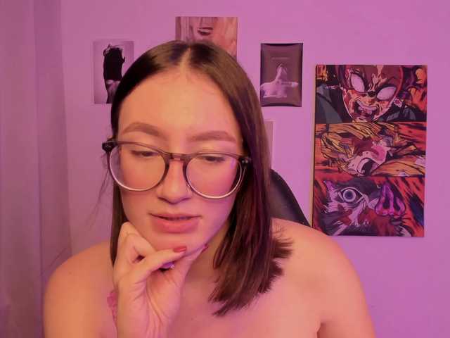 haannathompsoon live cam on BongaCams