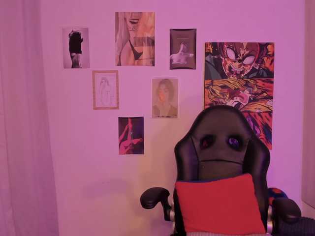 haannathompsoon live cam on BongaCams