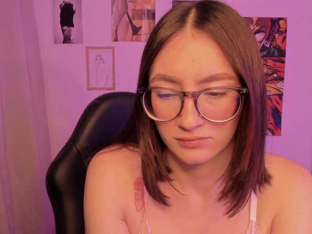 haannathompsoon live cam on BongaCams