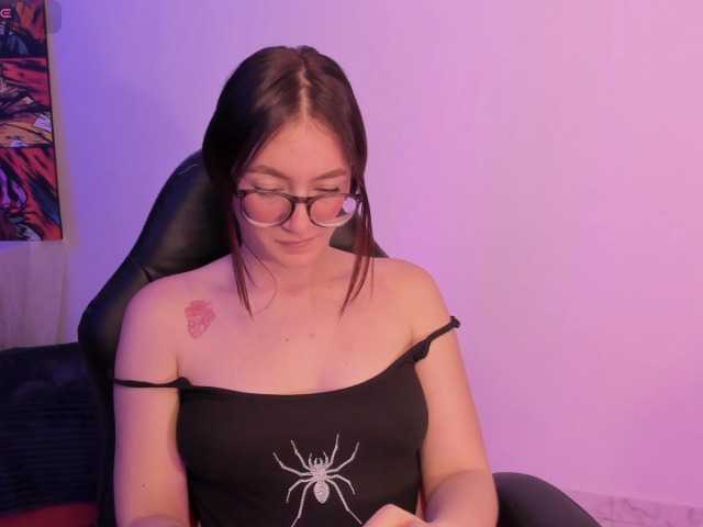 haannathompsoon live cam on BongaCams