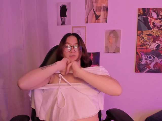 haannathompsoon live cam on BongaCams