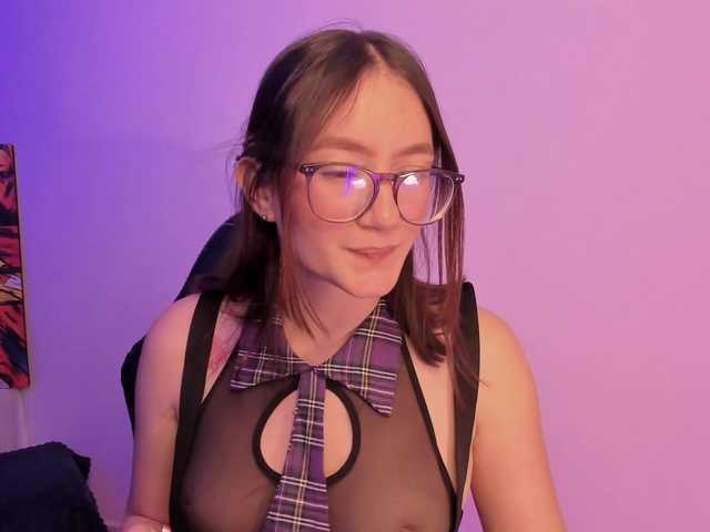 haannathompsoon live cam on BongaCams