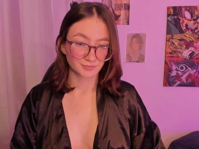 haannathompsoon live cam on BongaCams