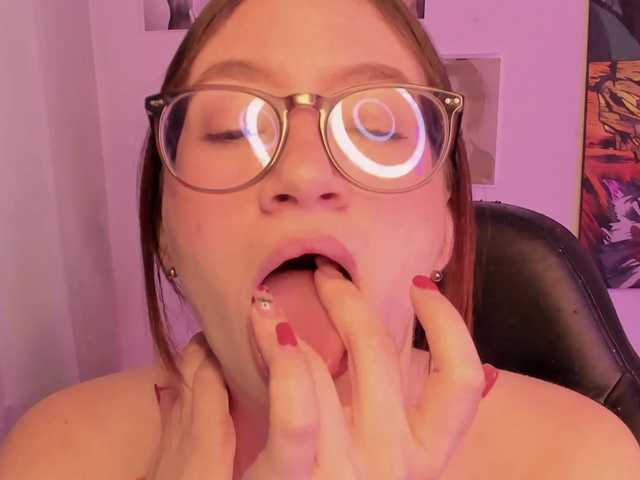 haannathompsoon live webcam show