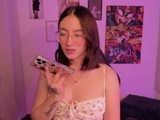 haannathompsoon live cam on BongaCams