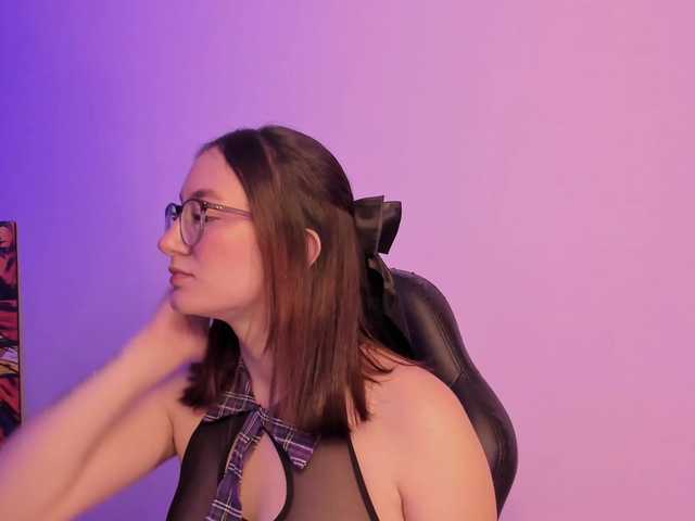 haannathompsoon live cam on BongaCams