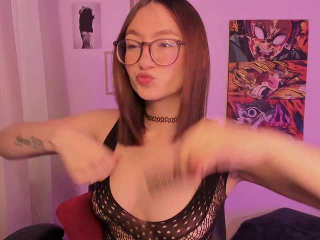 haannathompsoon live cam on BongaCams