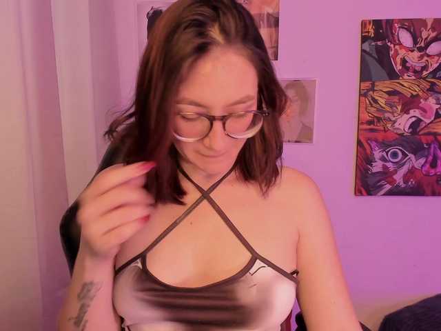 haannathompsoon live cam on BongaCams